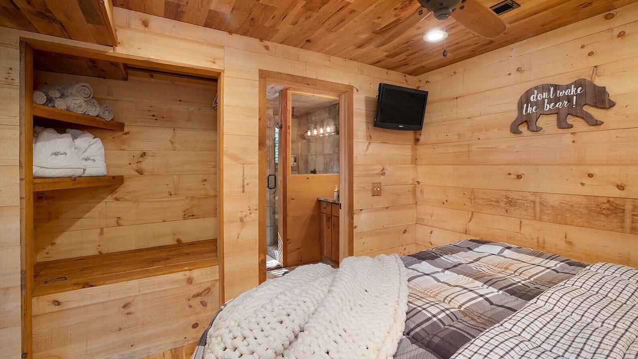 Photo of Bedroom in Nixa