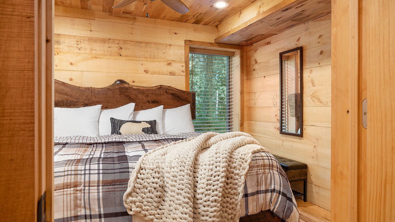 Photo of Bedroom in Nixa