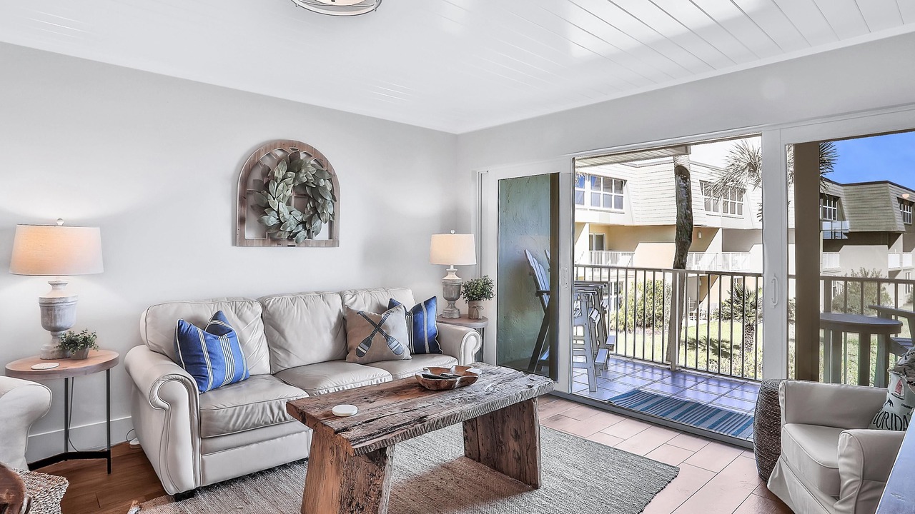 Photo of Livingroom in Crescent Beach