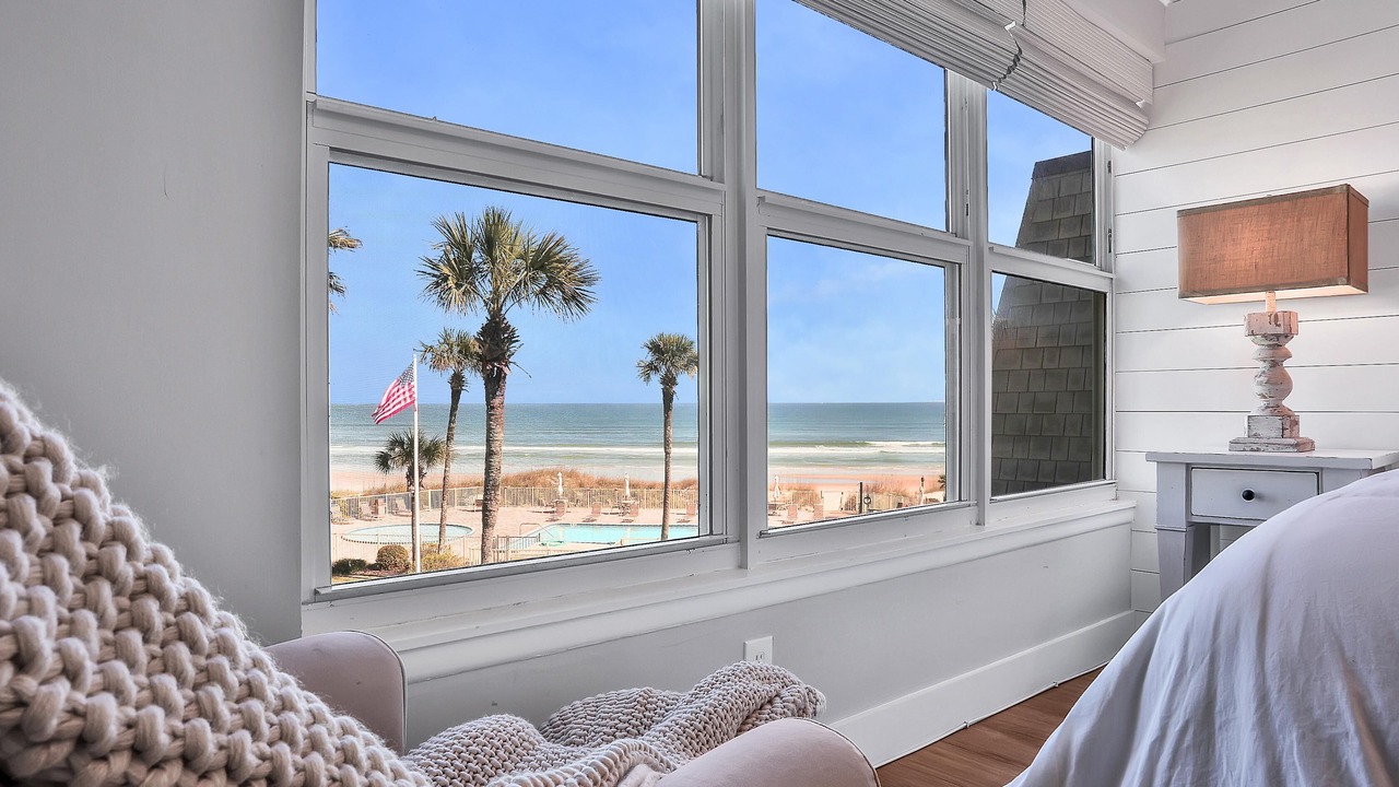Photo of Bedroom in Crescent Beach