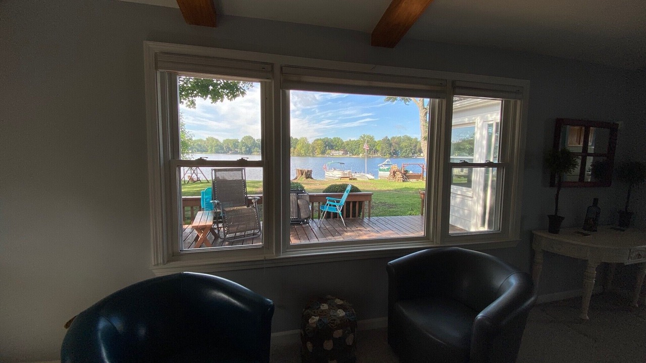 Photo of Livingroom in Whitmore Lake