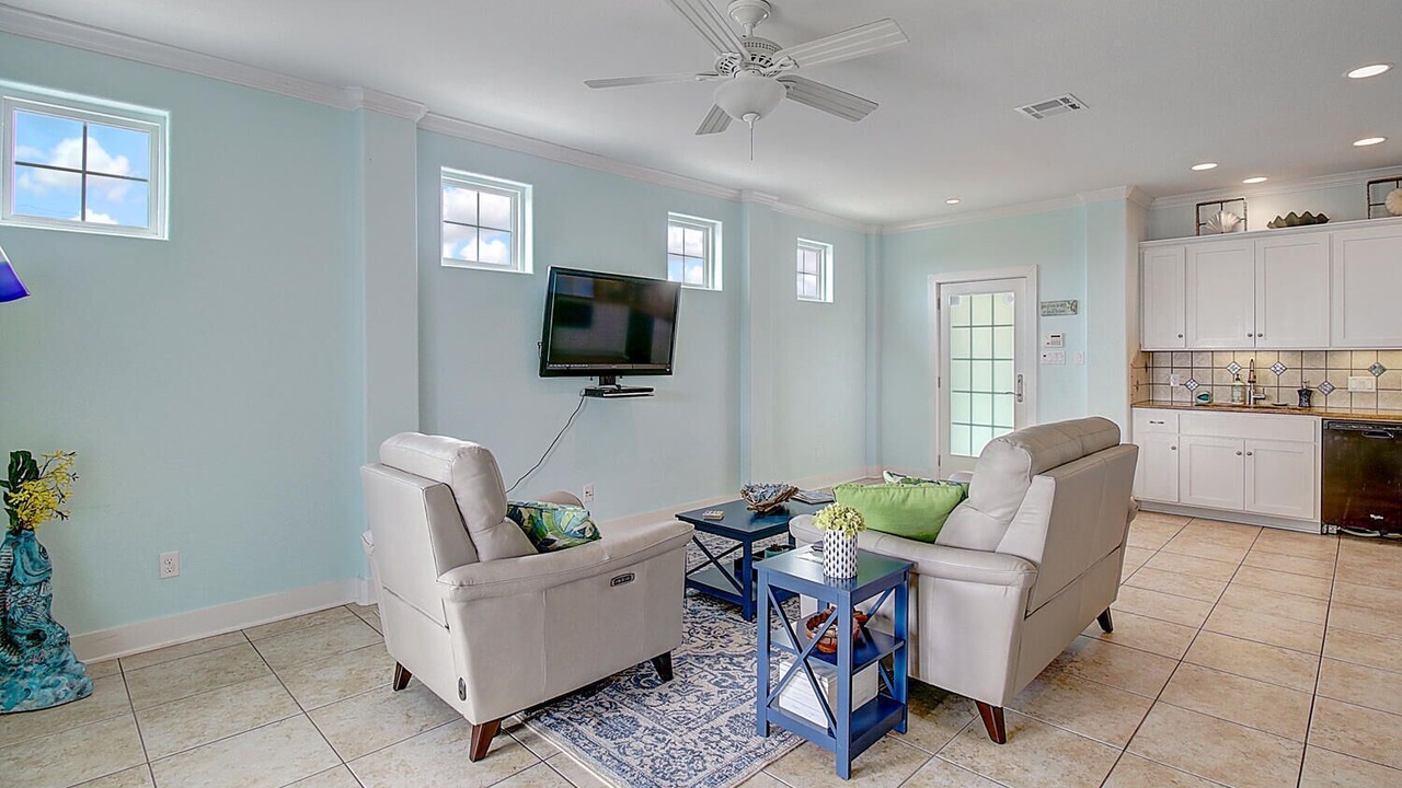 Photo of Livingroom in Sand Point