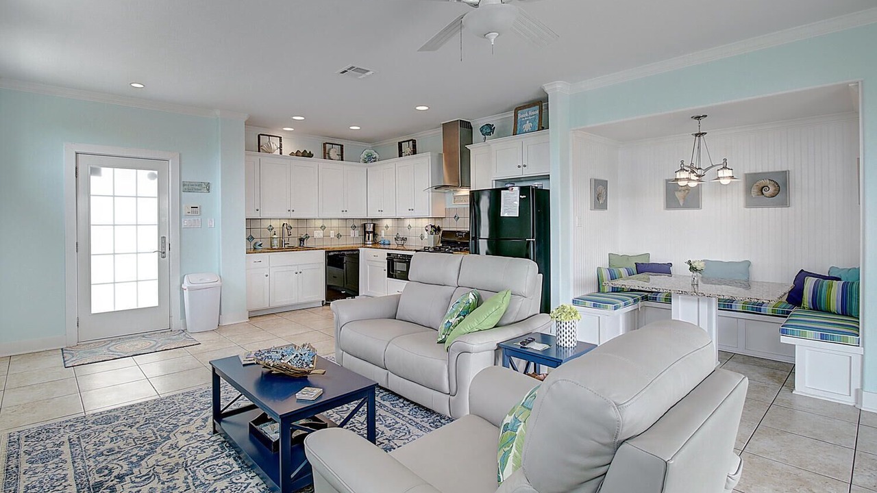 Photo of Livingroom in Sand Point