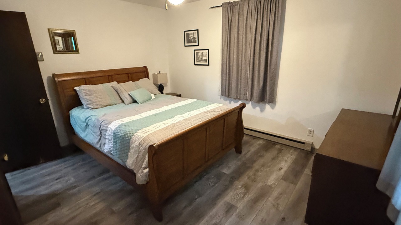 Photo of Bedroom in Benton
