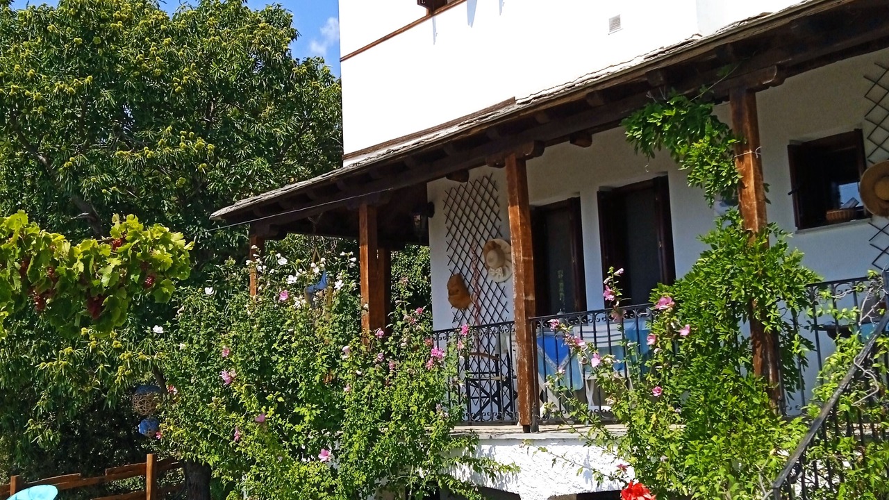 Photo of Patio Balcony in Milies