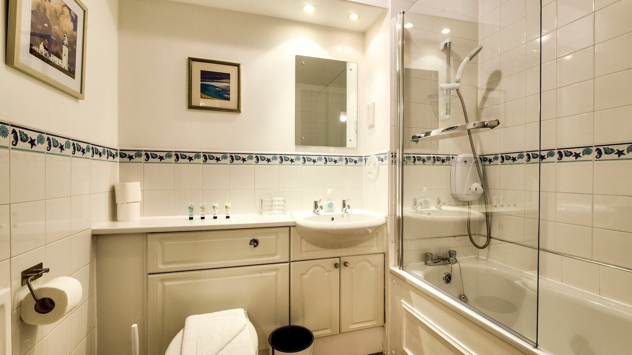 Photo of Bathroom in Leith