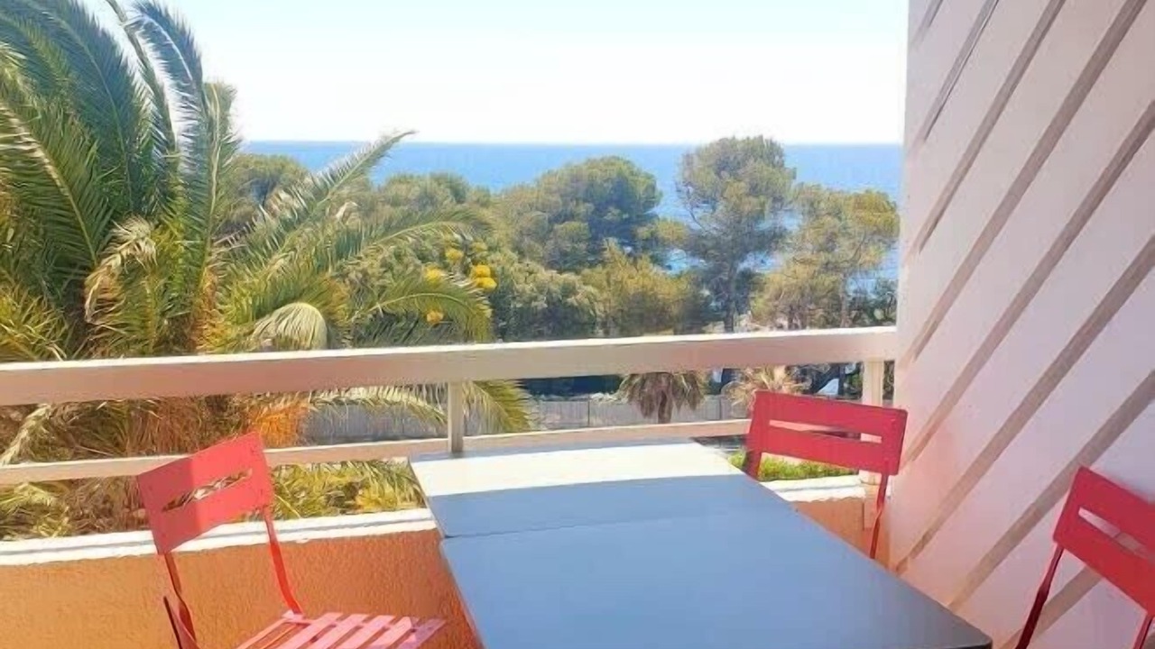 Photo of Outdoor in Antheor