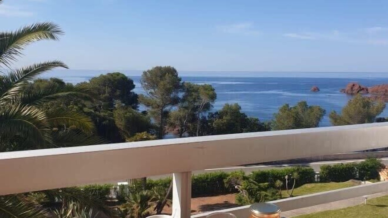 Photo of Outdoor in Antheor