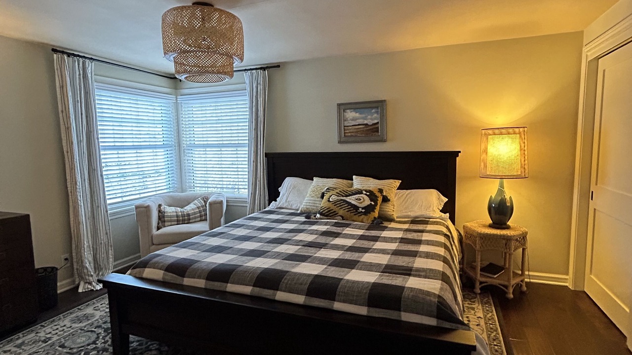 Photo of Bedroom in Whitefish Bay