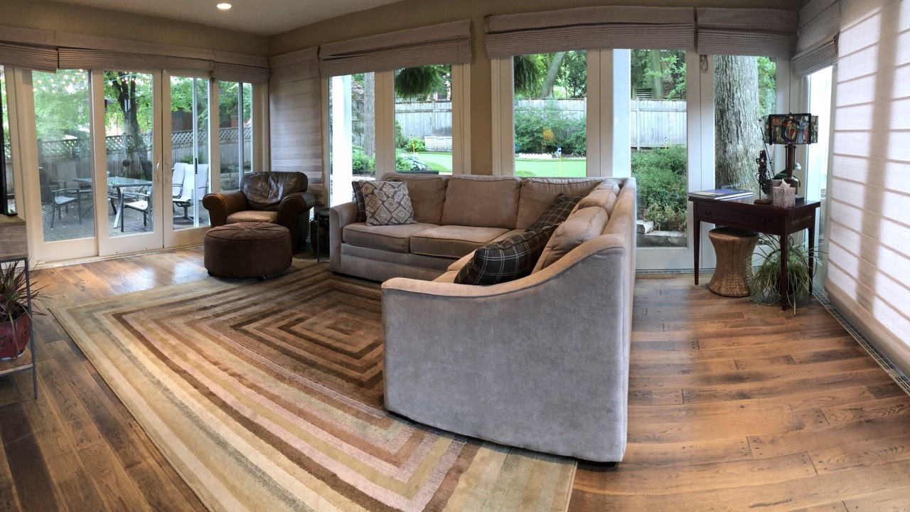 Photo of Livingroom in Whitefish Bay