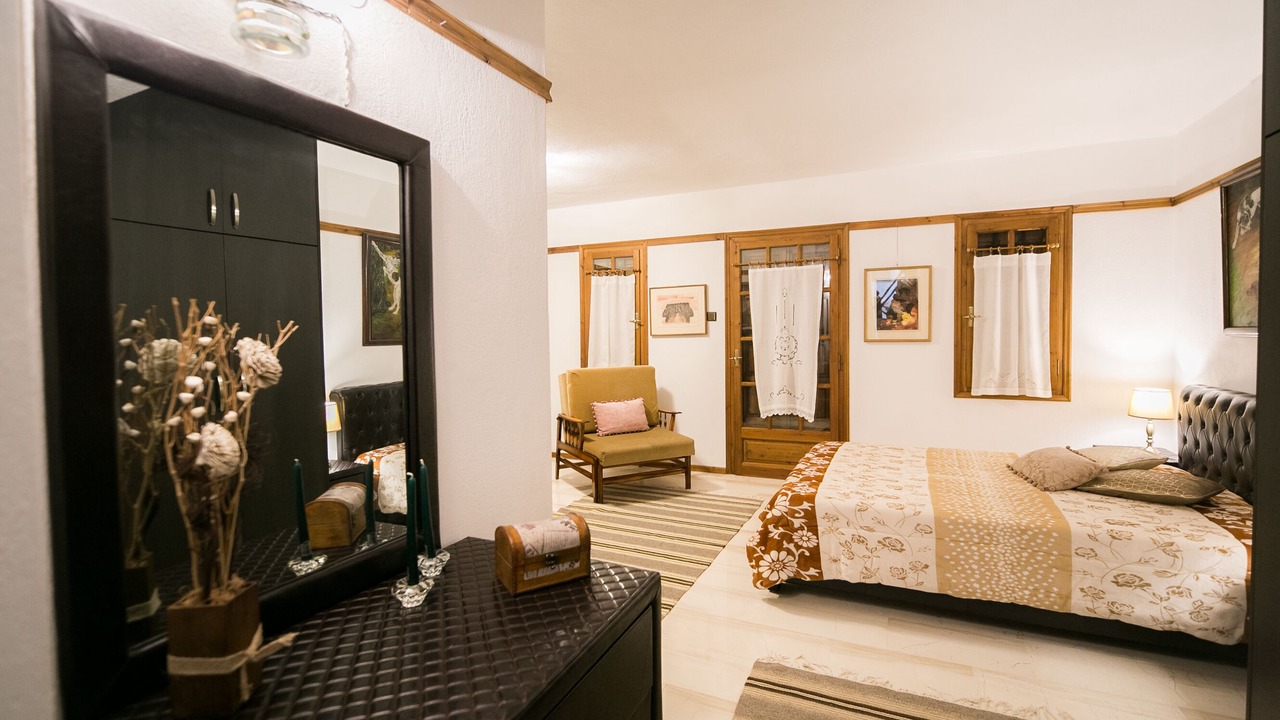 Photo of Bedroom in Milies
