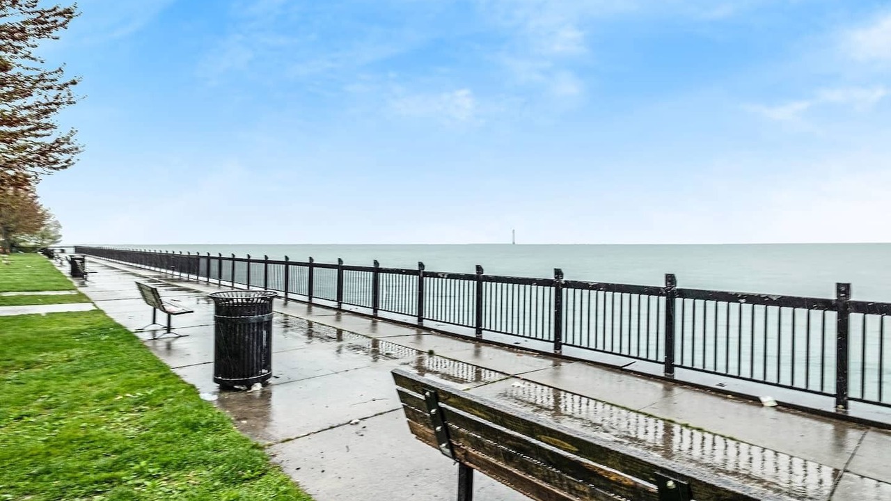 Photo of Others in Grosse Pointe