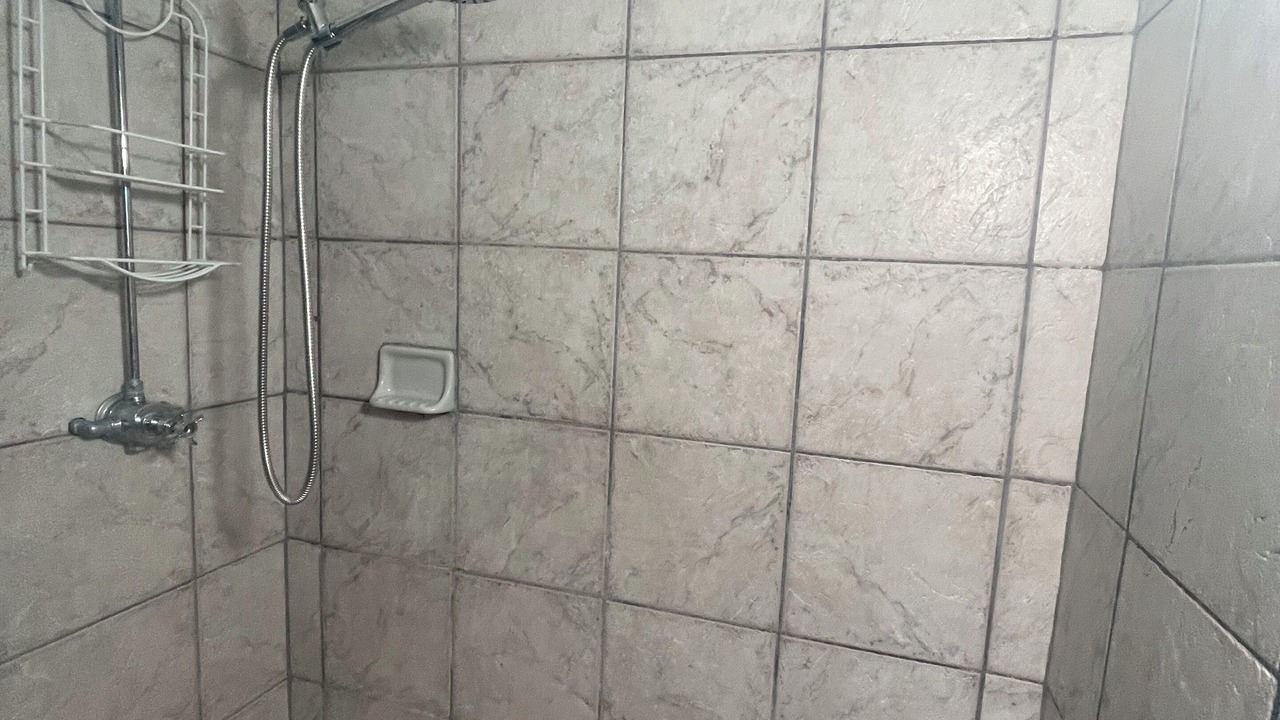Photo of Bathroom in Estate Salt River