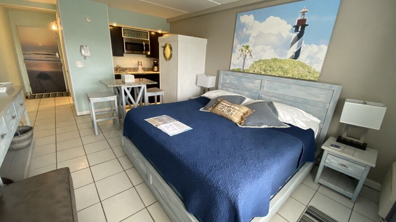 Photo of Bedroom in Crescent Beach