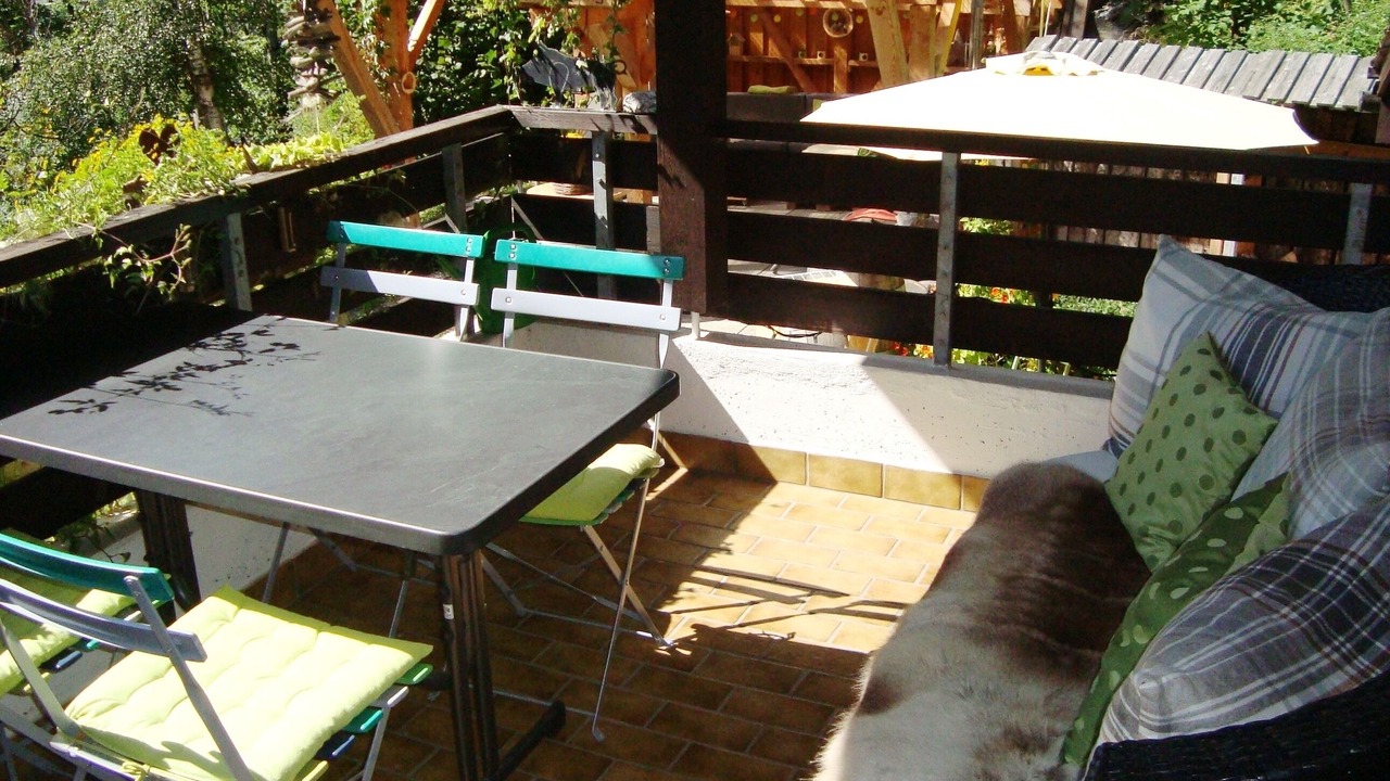 Photo of Outdoor in Elm