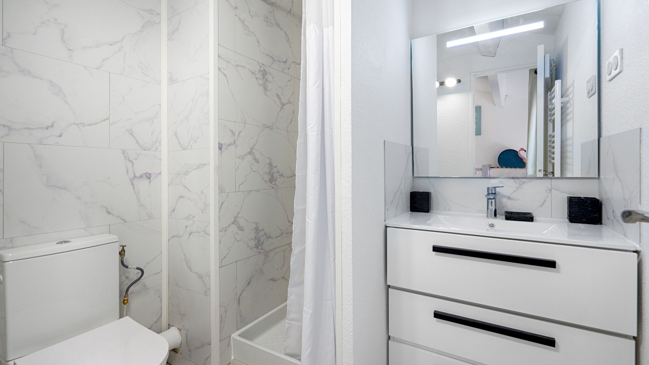 Photo of Bathroom in Frontignan