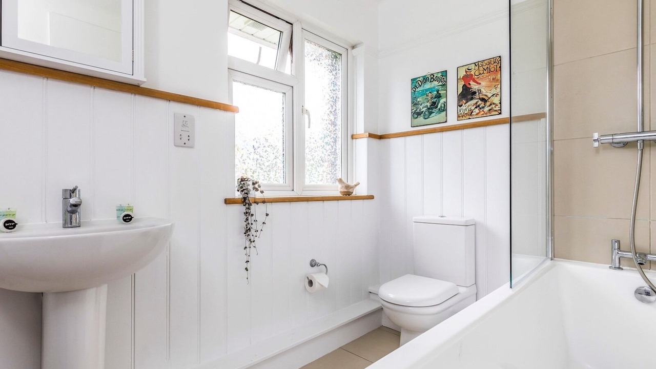 Photo of Bathroom in Birdham