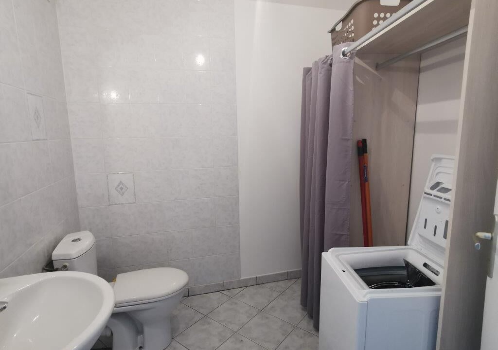 Photo of Bathroom in Vains