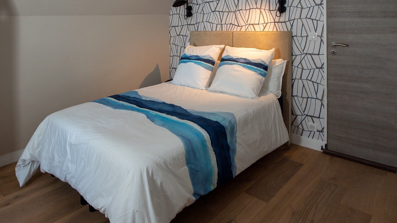 Photo of Bedroom in Garches