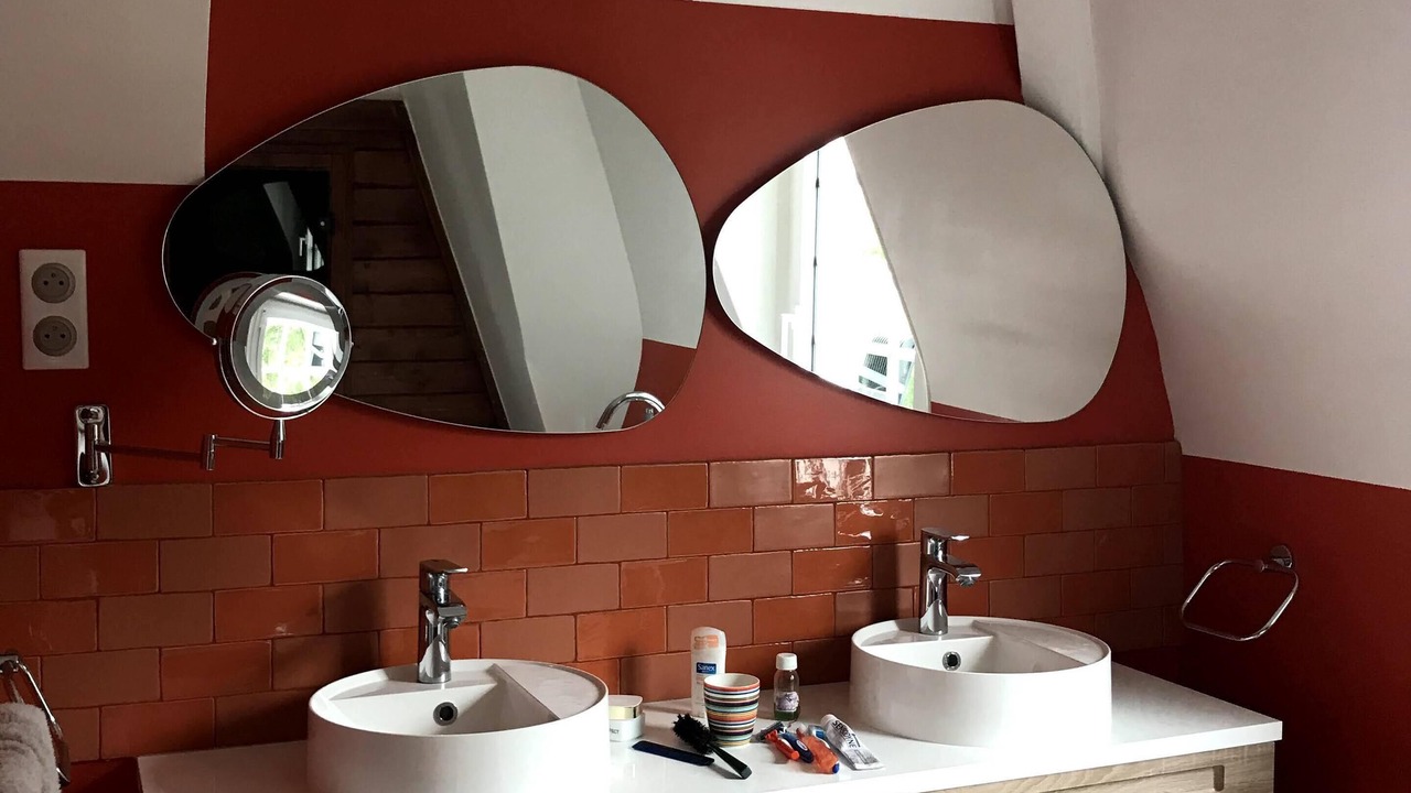 Photo of Bathroom in Garches