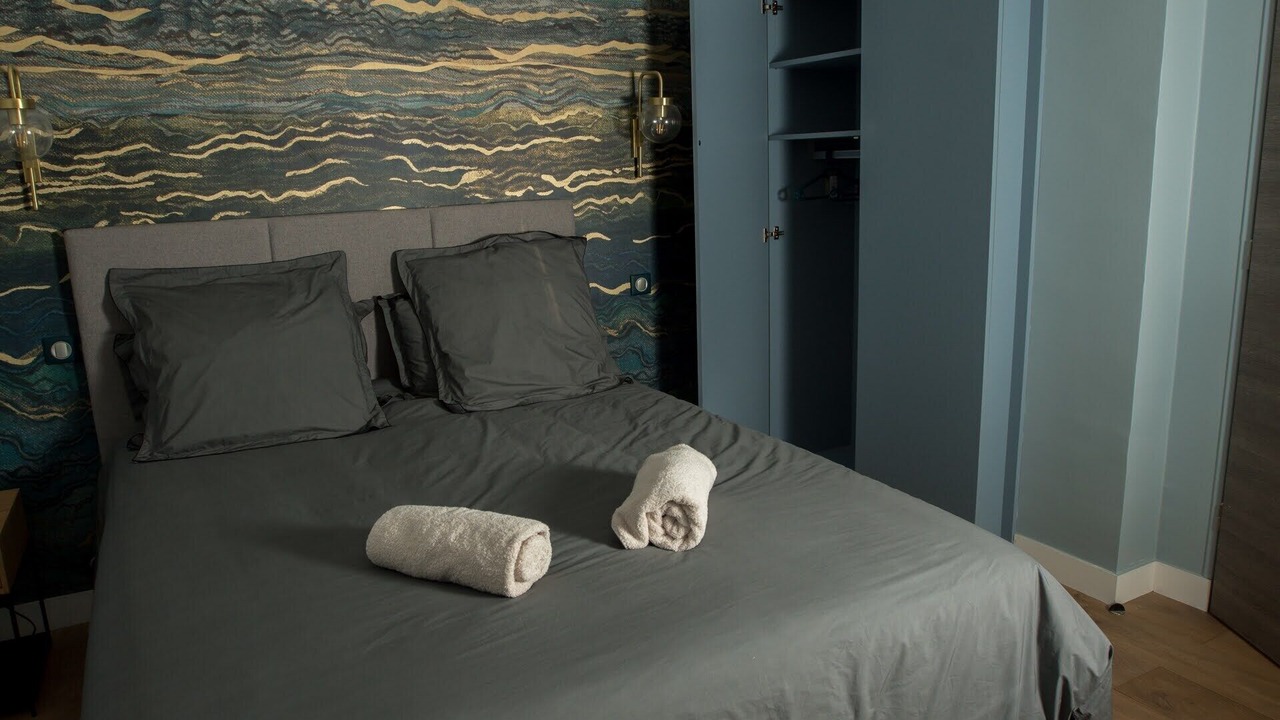 Photo of Bedroom in Garches