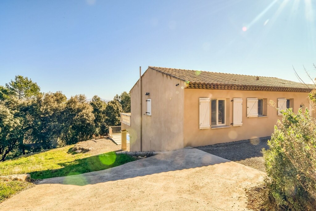 Photo of Buildings in Le Cannet-des-Maures