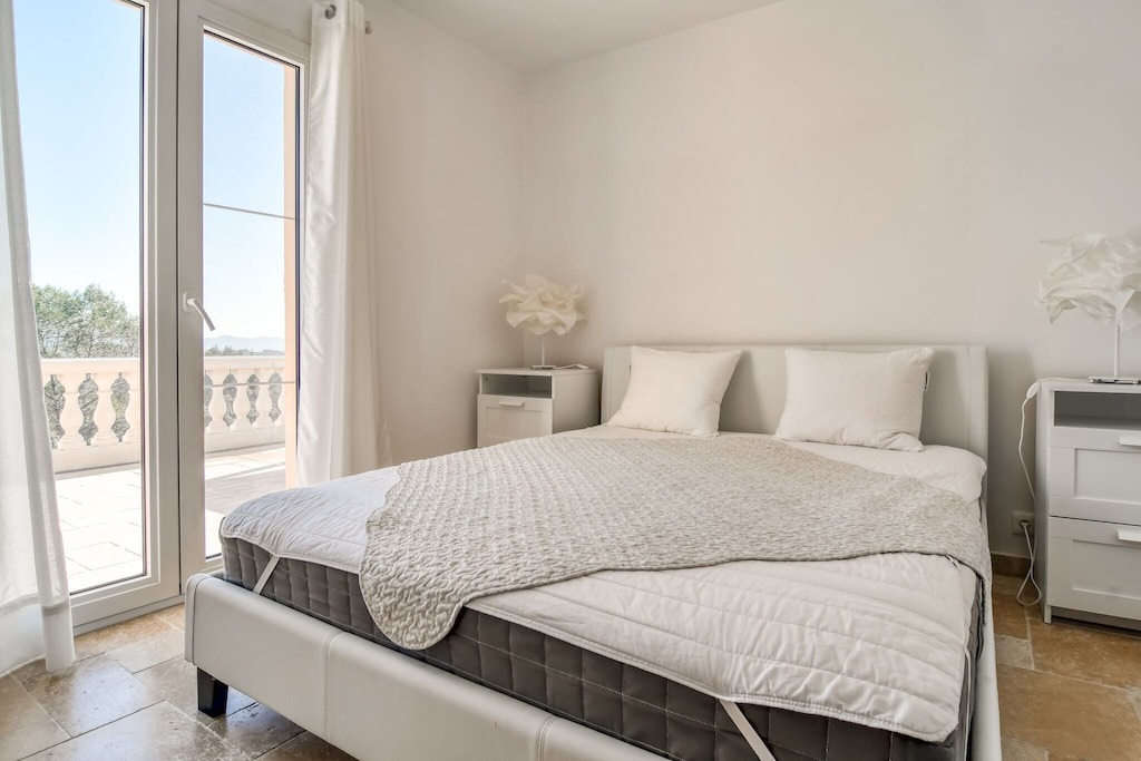 Photo of Bedroom in Le Cannet-des-Maures