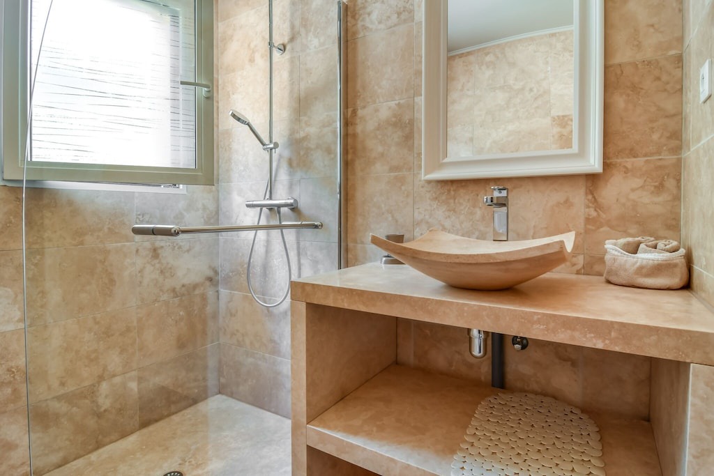 Photo of Bathroom in Le Cannet-des-Maures