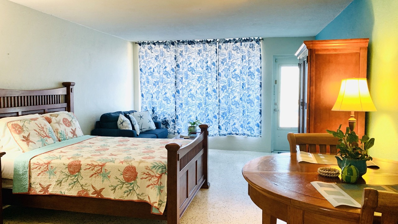 Photo of Bedroom in Orange Grove