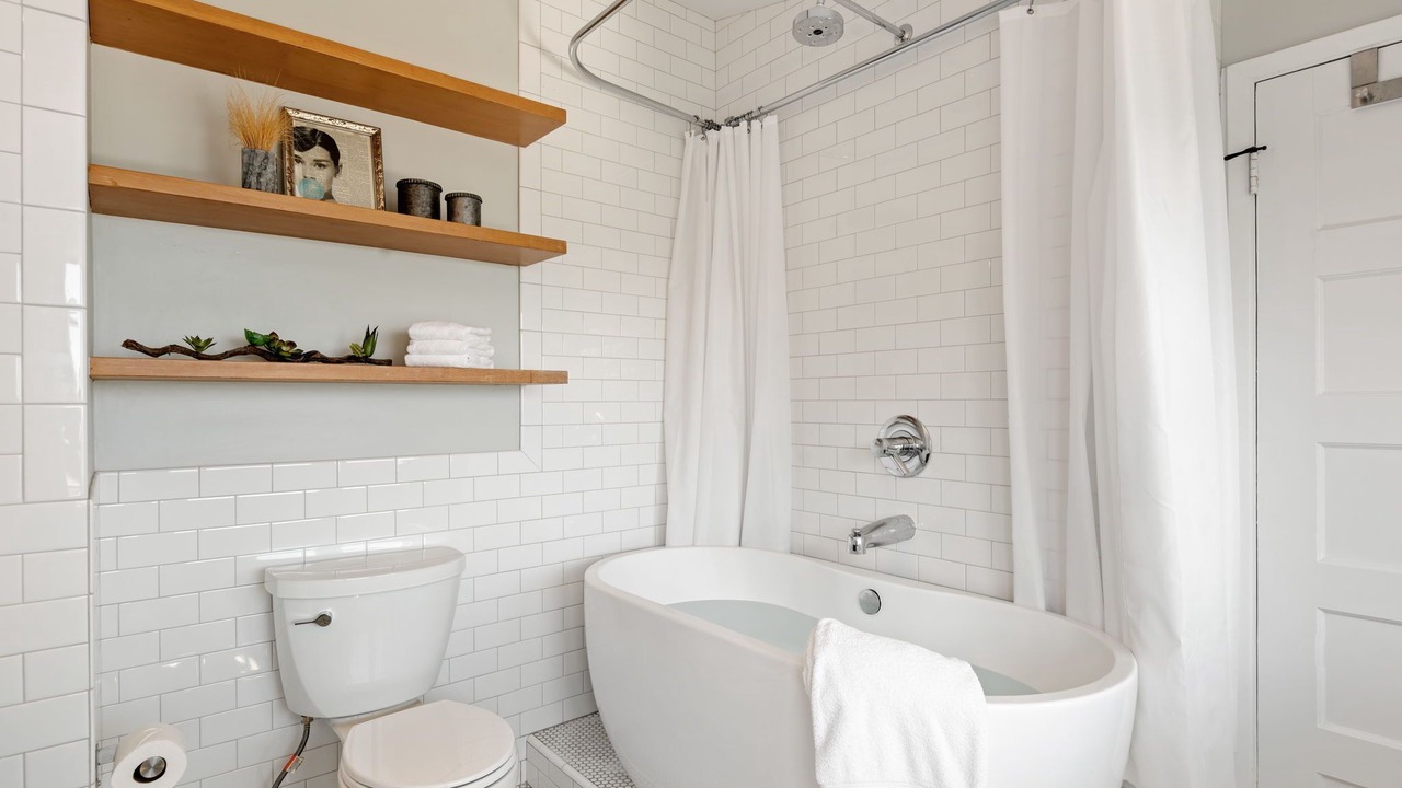 Photo of Bathroom in Summerland
