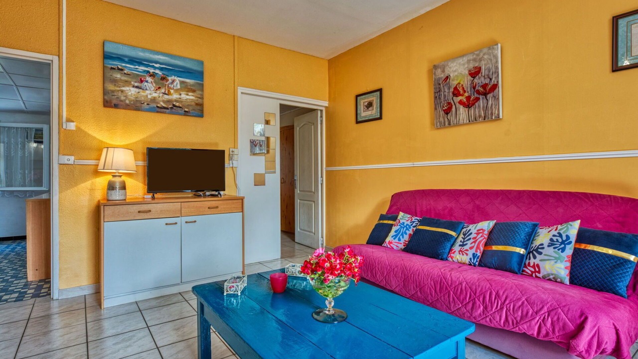 Photo of Bedroom in Jau-Dignac-et-Loirac
