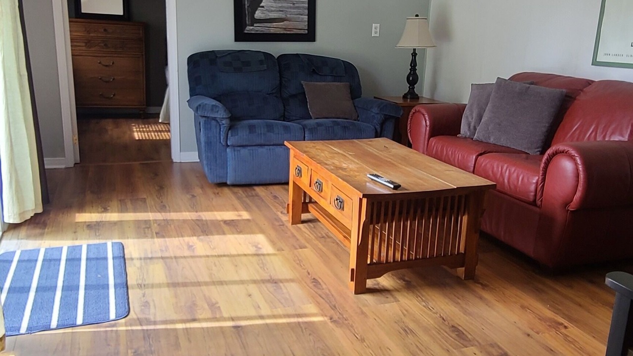 Photo of Livingroom in Victoria Harbour