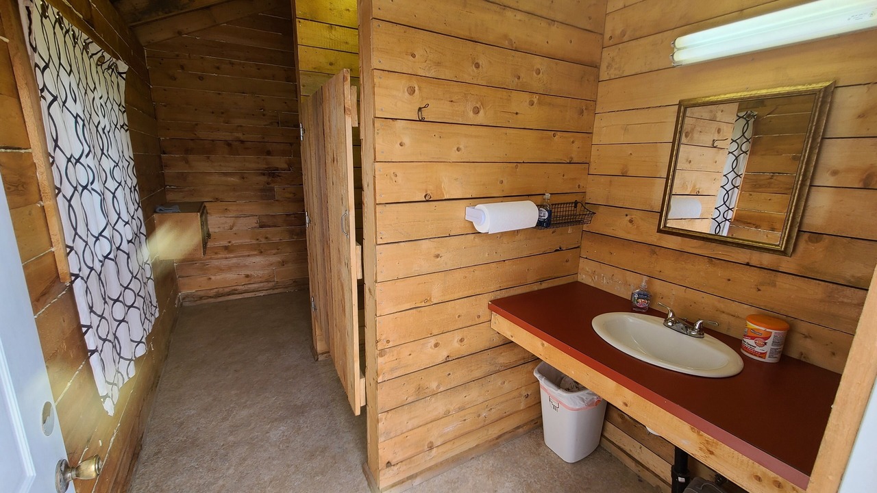 Photo of Bathroom in Ninilchik
