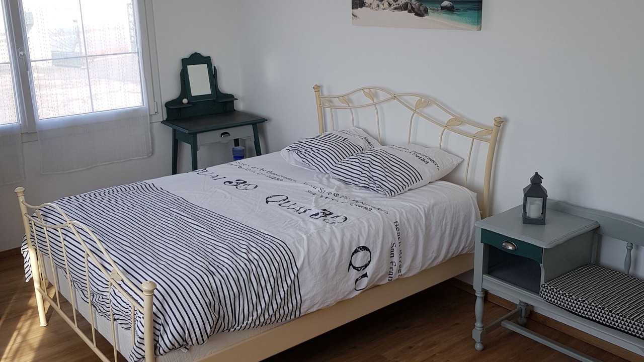 Photo of Bedroom in Brem Sur Mer