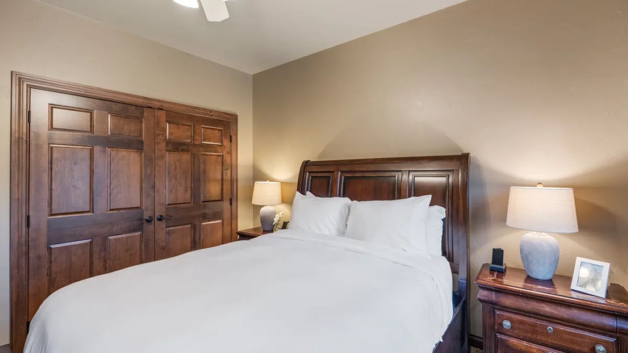 Photo of Bedroom in Newton