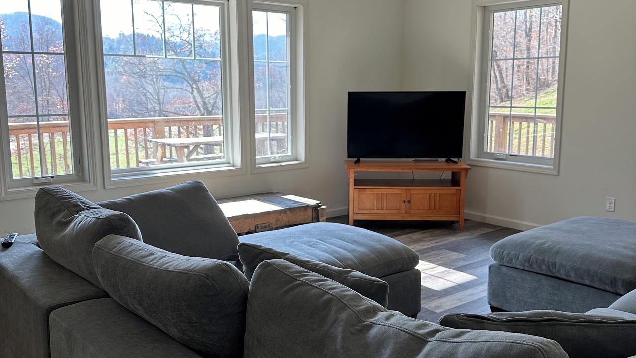 Photo of Livingroom in Plumtree
