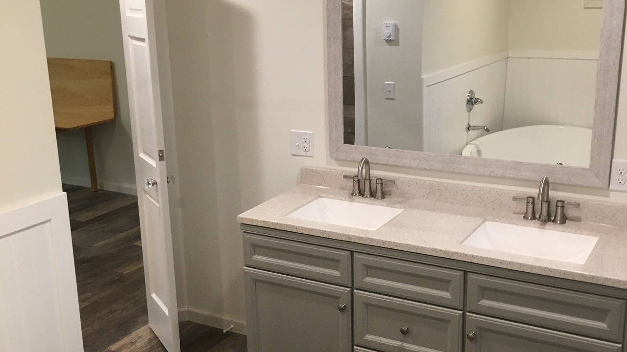 Photo of Bathroom in Plumtree