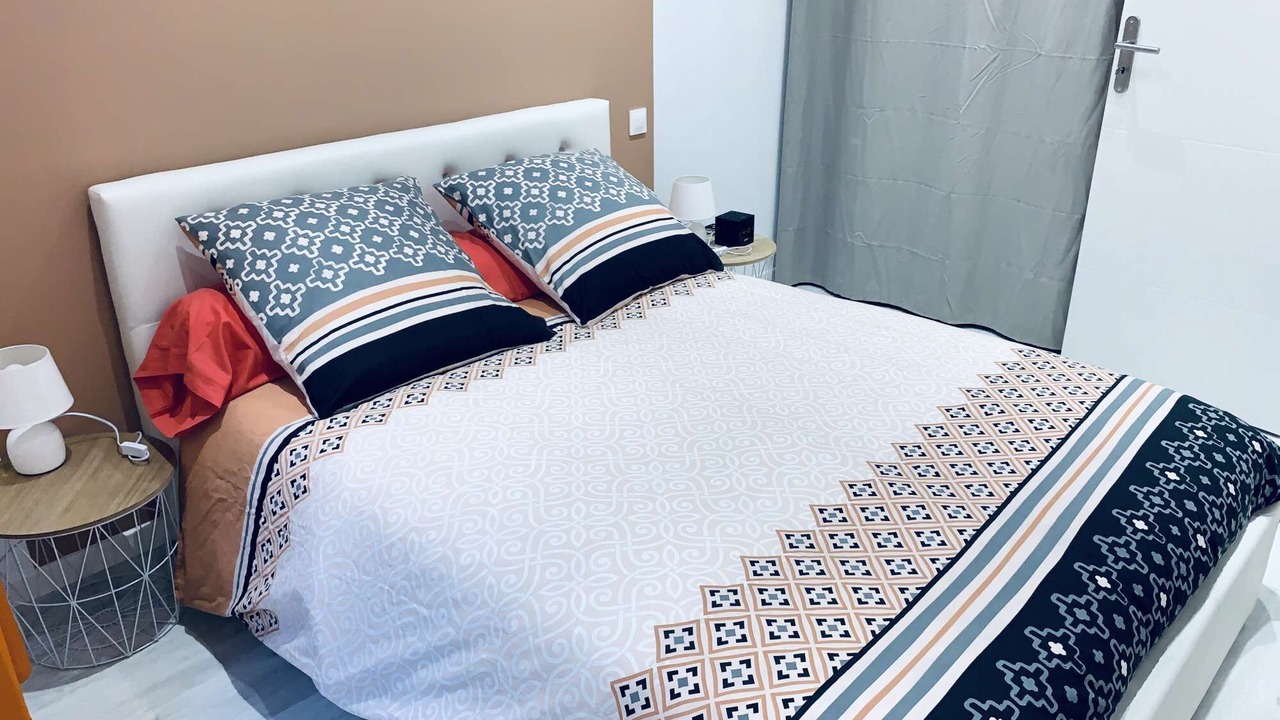 Photo of Bedroom in Avignon City Centre