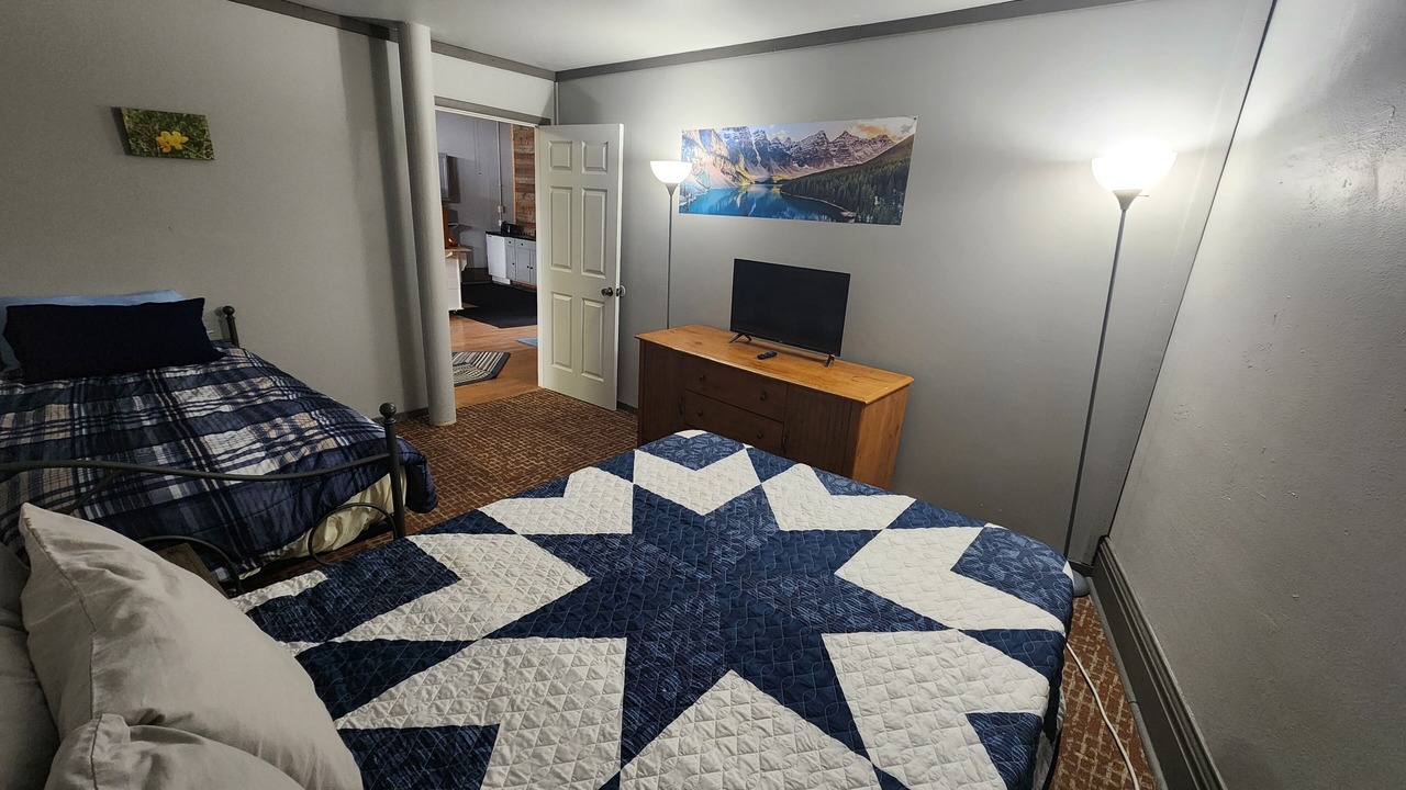 Photo of Bedroom in South Range