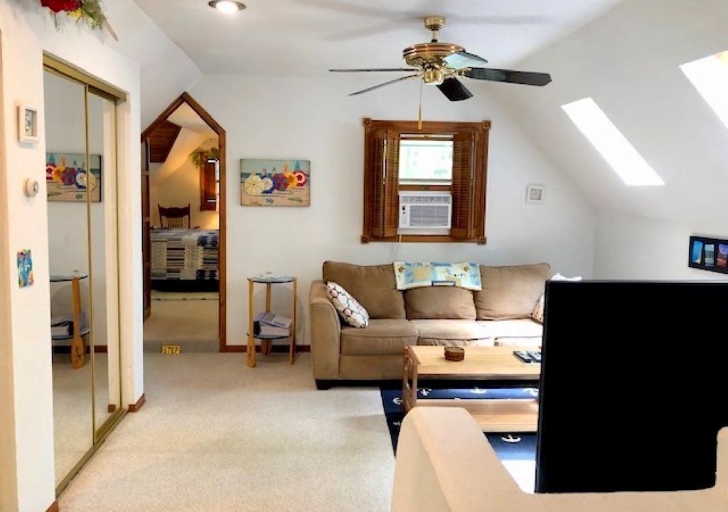 Photo of Livingroom in Mayfield