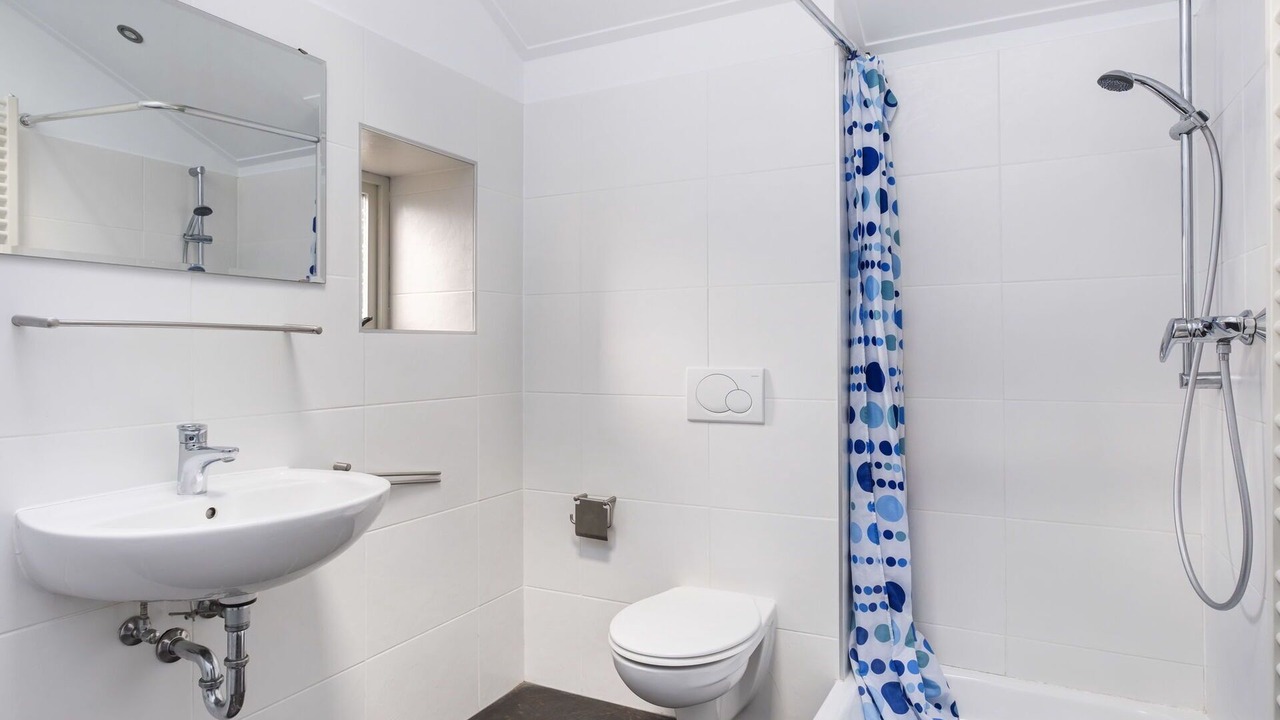 Photo of Bathroom in Schoondijke