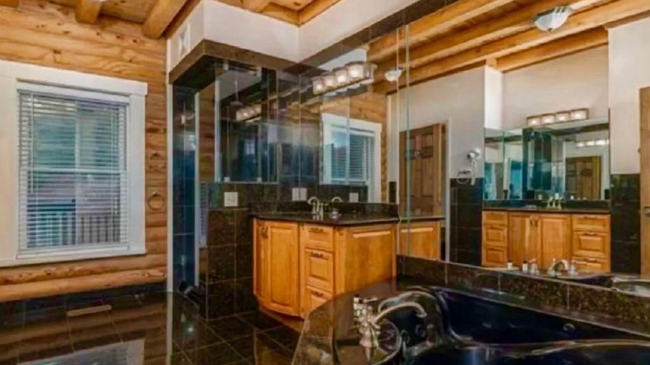 Photo of Bathroom in Lake Lure