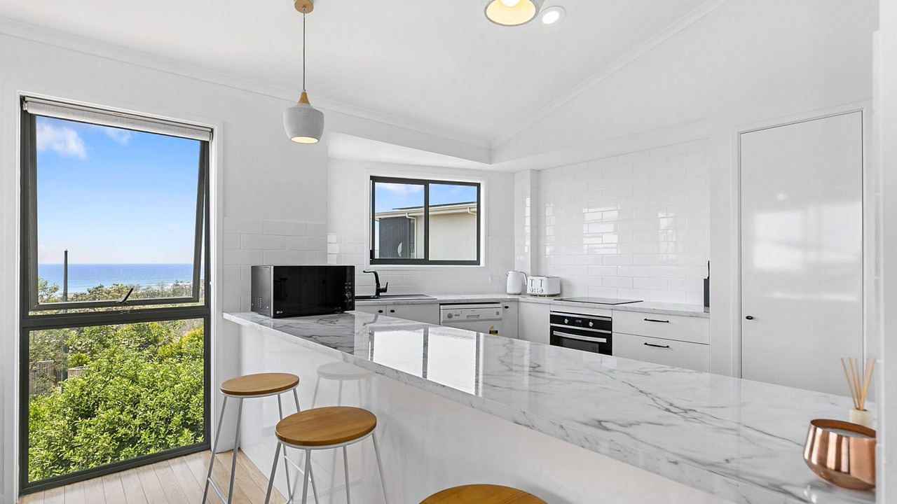 Photo of Kitchen in Castaways Beach