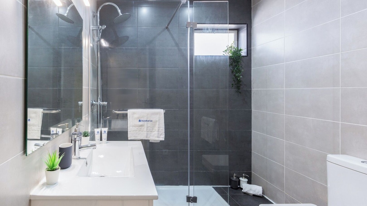 Photo of Bathroom in Leixões