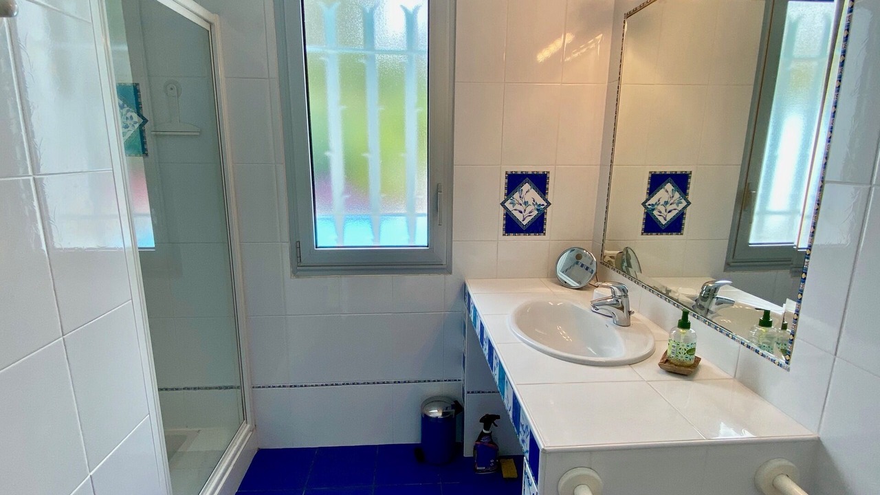 Photo of Bathroom in Piraillan