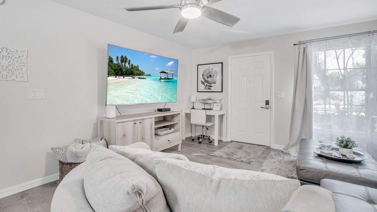 Photo of Livingroom in Indian Beach Sapphire Shores