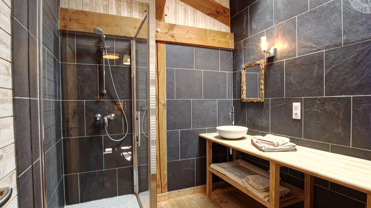 Photo of Bathroom in Saint-Romain-d'Urfe