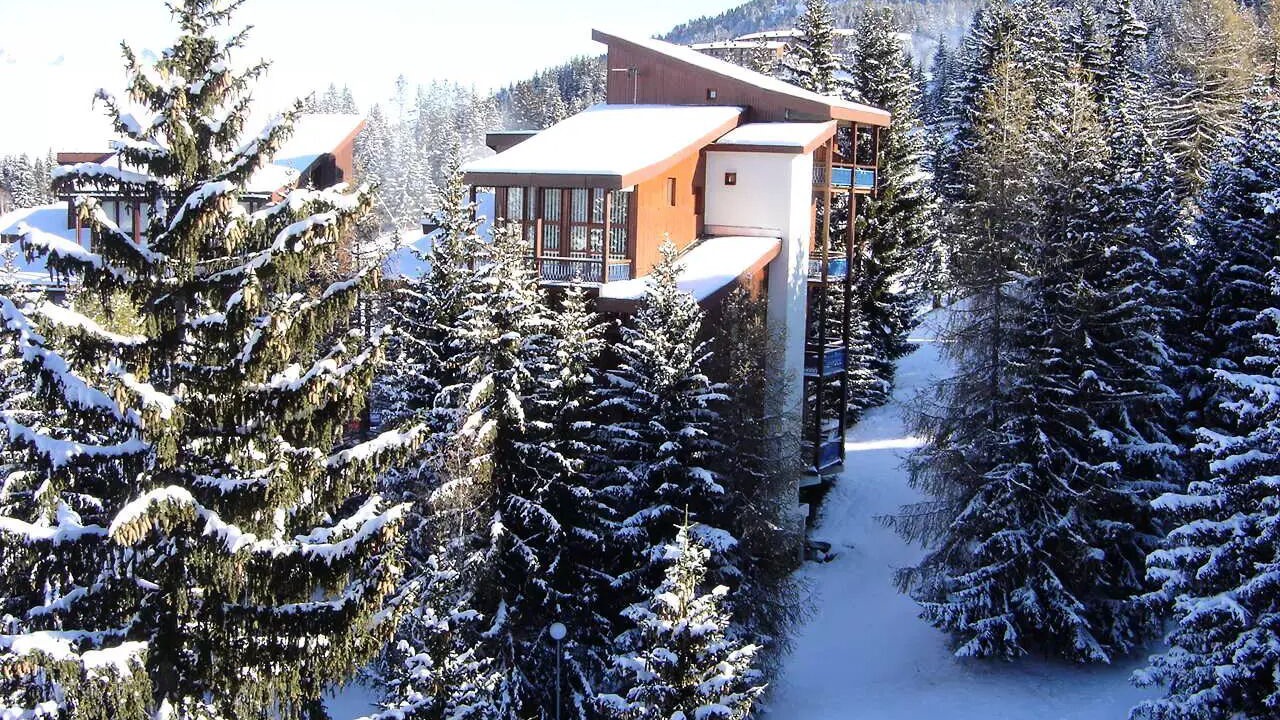 Photo of Outdoor in Arc-1800