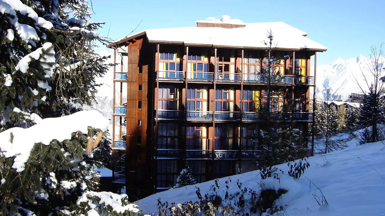 Photo of Outdoor in Arc-1800