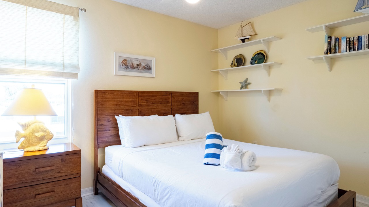 Photo of Bedroom in Holmes Beach